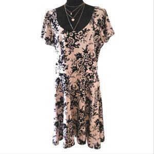 City Chic cocktail Party Dress Pink Black Flocked Pattern Size Med